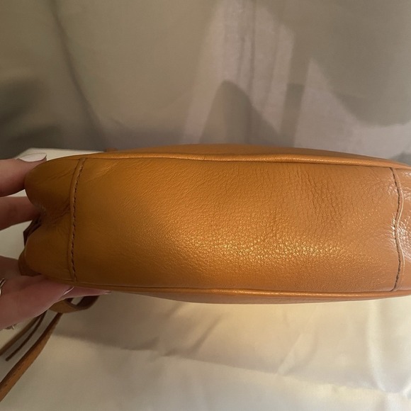 Mark & Graham Camel Pebbled Leather Crossbody Camera Bag Purse  "JG" Monogram - Picture 3 of 15